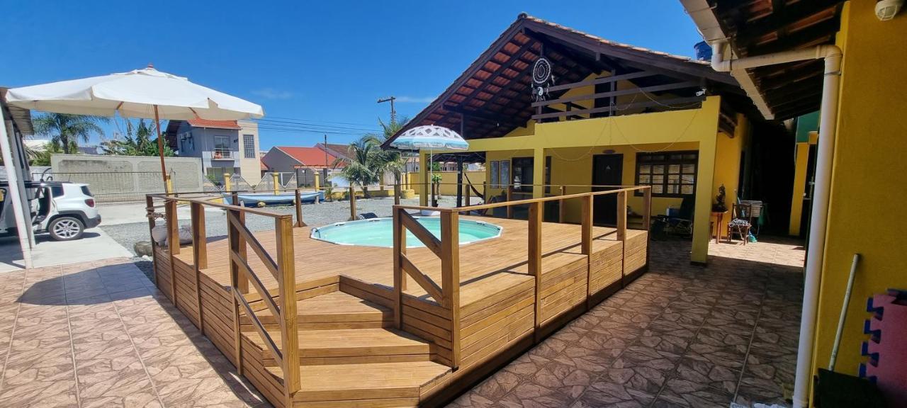 Pousada Bali Surf House -Suite 1 Piçarras Eksteriør bilde